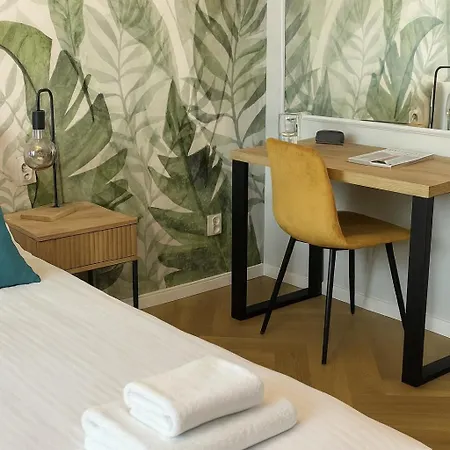 Plac Wolnosci 6 Apartment Posen